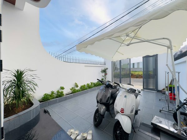 Bán nhanh nhà phố hiện đại mặt tiền đường Nguyễn Trãi, P.2, Bảo Lộc, Lâm Đồng