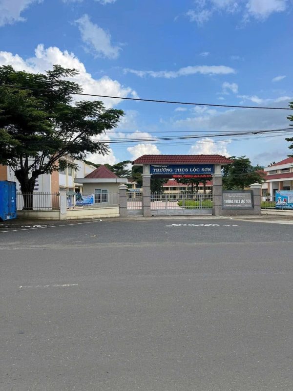 Bán nhà mặt tiền Nguyễn Văn Cừ Lộc Sơn Bảo Lộc Lâm Đồng