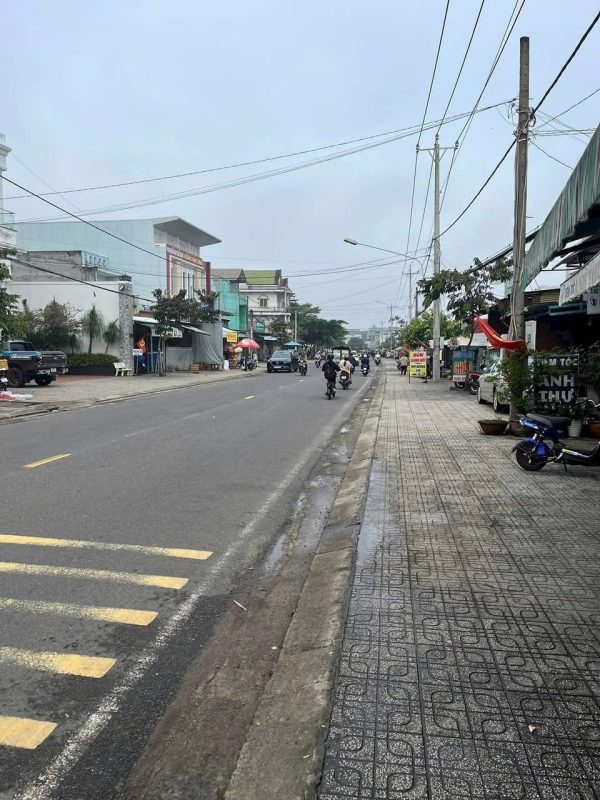 Bán nhà mặt tiền Nguyễn Văn Cừ Lộc Sơn Bảo Lộc Lâm Đồng
