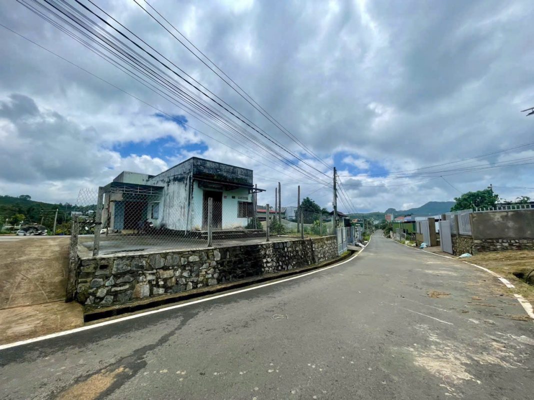 Bán 3 sào nghỉ dưỡng Giáp suối hẻm Ỷ Lan Phường Bảo Lộc Lâm Đồng